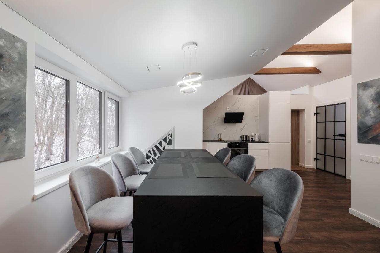 Bravo Apartments Каунас Экстерьер фото